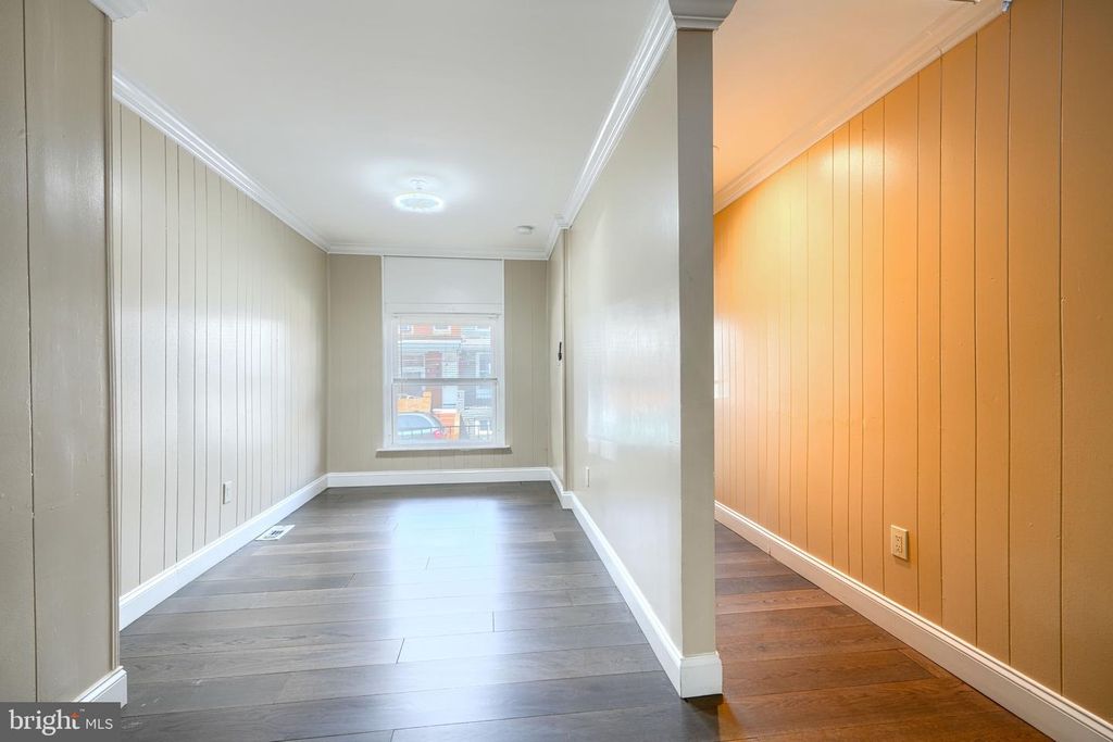 Image 5 of property listing at 405 ROBINSON ST, Baltimore, MD 21224