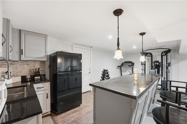 1604 Woodland Boulevard, Kansas City, KS 66106