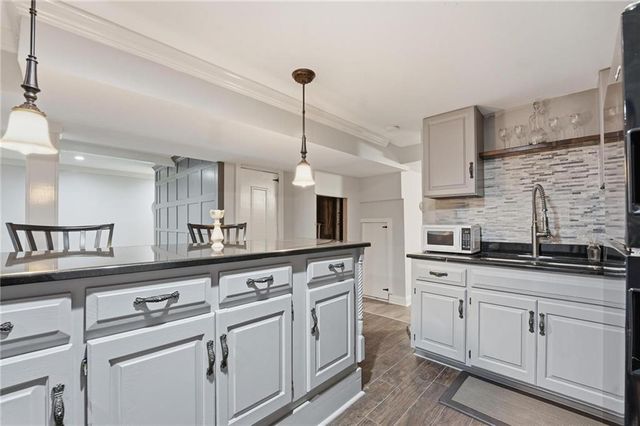 1604 Woodland Boulevard, Kansas City, KS 66106