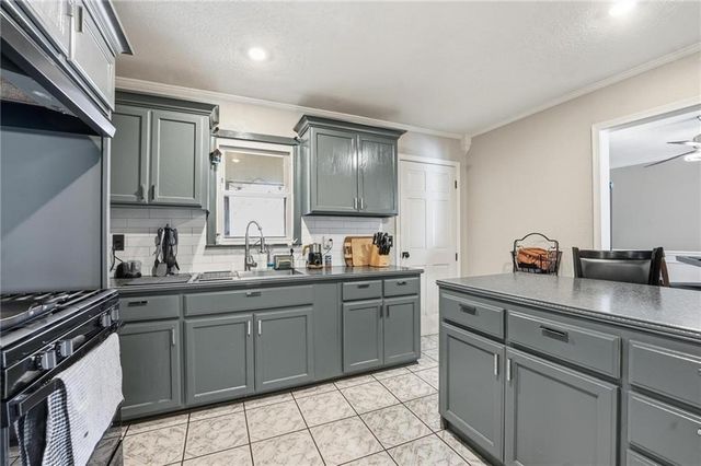 1604 Woodland Boulevard, Kansas City, KS 66106