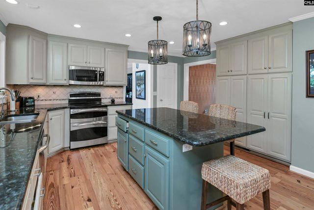 2829 Ravenwood Road, Forest Acres, SC 29206