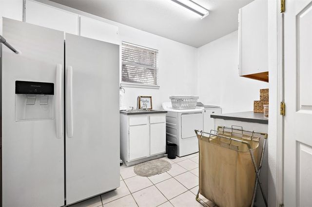 100 County Road 204, Liberty Hill, TX 78642