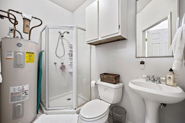 100 County Road 204, Liberty Hill, TX 78642