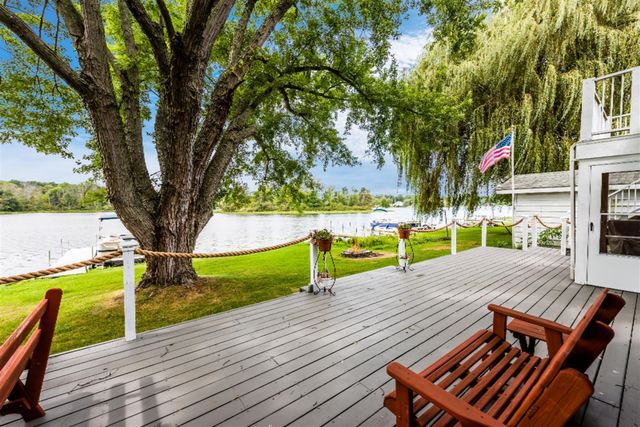 2100 Bass Island Park Drive, Eau Claire, MI 49111