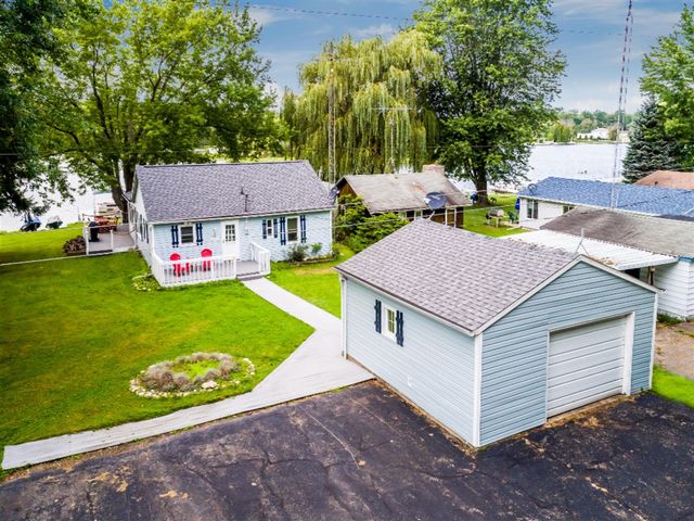 2100 Bass Island Park Drive, Eau Claire, MI 49111