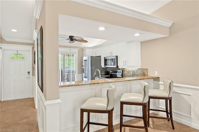 2202 Hidden Lake DR # 104, Naples, FL 34112