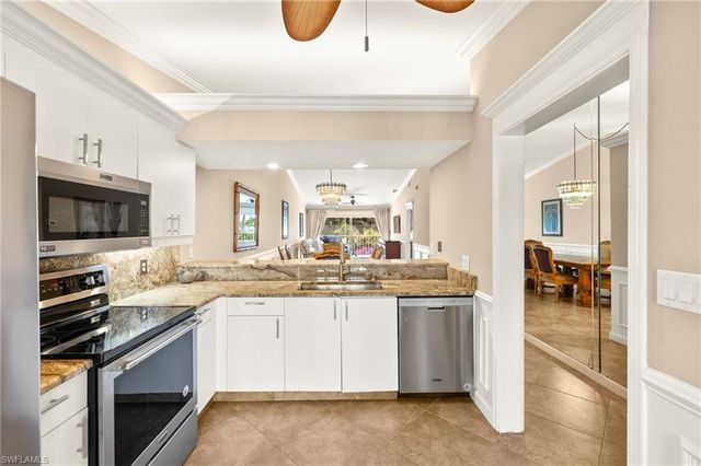 2202 Hidden Lake DR # 104, Naples, FL 34112