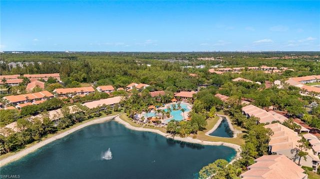 2202 Hidden Lake DR # 104, Naples, FL 34112