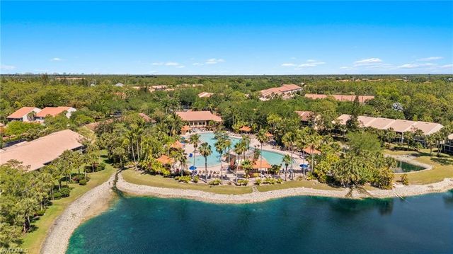 2202 Hidden Lake DR # 104, Naples, FL 34112