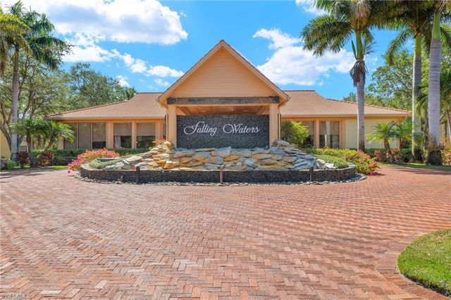 2202 Hidden Lake DR # 104, Naples, FL 34112