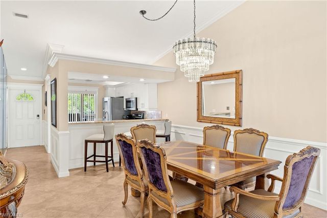 2202 Hidden Lake DR # 104, Naples, FL 34112