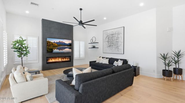 30810 N 52ND Place, Cave Creek, AZ 85331