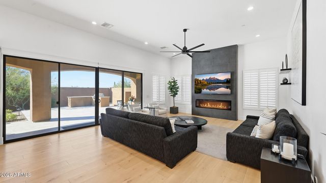 30810 N 52ND Place, Cave Creek, AZ 85331