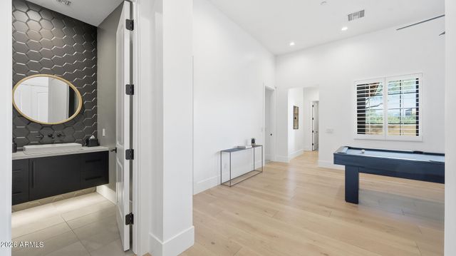 30810 N 52ND Place, Cave Creek, AZ 85331