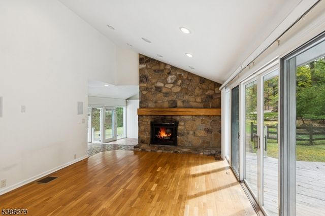 225 Valley Drive, Watchung Boro, NJ 07069