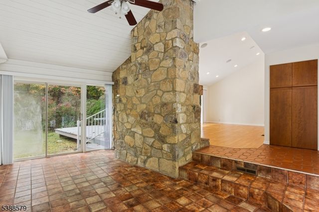 225 Valley Drive, Watchung Boro, NJ 07069