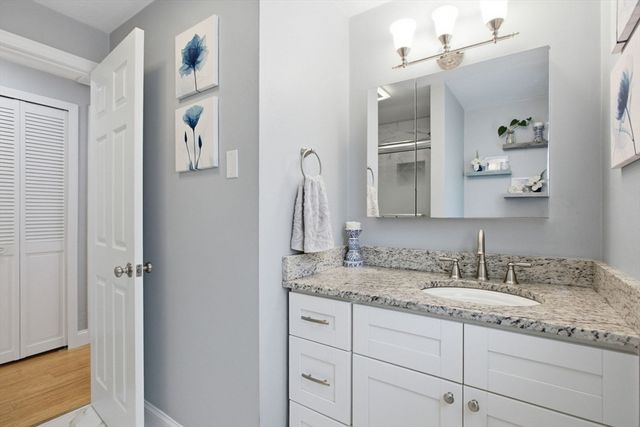 15 Commercial Street, Yarmouth, MA 02664
