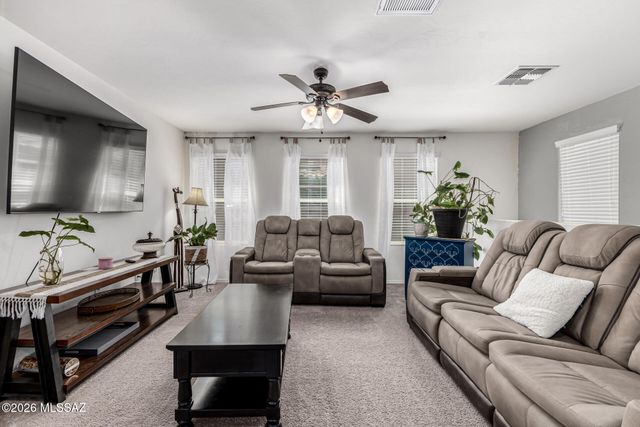 853 W Placita Pozanco, Green Valley, AZ 85614