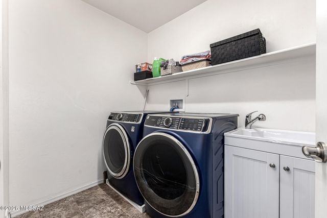 853 W Placita Pozanco, Green Valley, AZ 85614