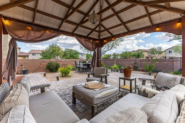 853 W Placita Pozanco, Green Valley, AZ 85614