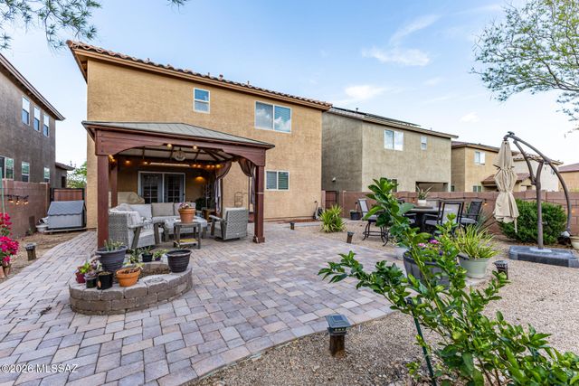 853 W Placita Pozanco, Green Valley, AZ 85614