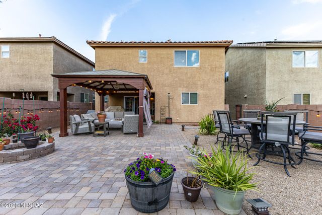 853 W Placita Pozanco, Green Valley, AZ 85614