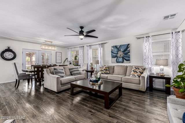 853 W Placita Pozanco, Green Valley, AZ 85614