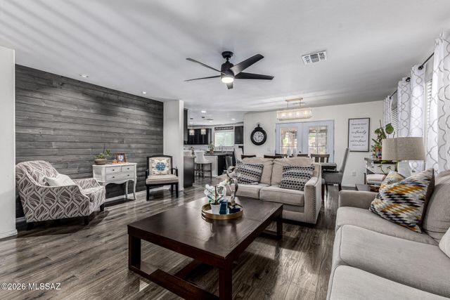 853 W Placita Pozanco, Green Valley, AZ 85614