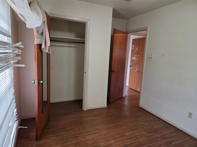 14423 Waterloo Drive, Houston, TX 77045