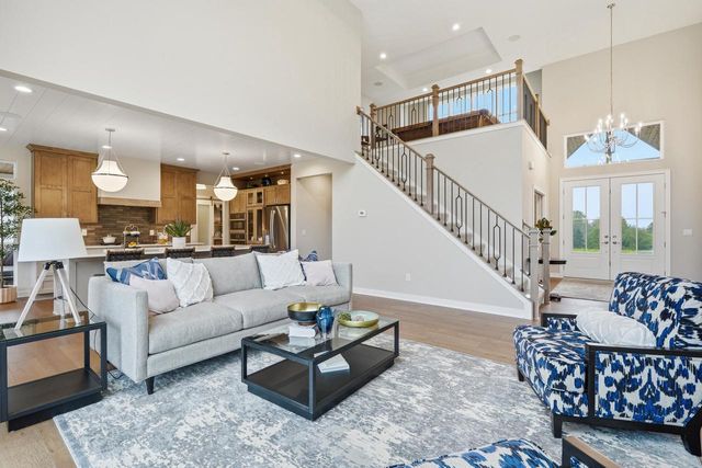 N65W38082 Woodlake DRIVE, Oconomowoc, WI 53066