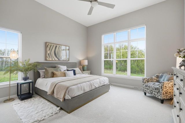N65W38082 Woodlake DRIVE, Oconomowoc, WI 53066