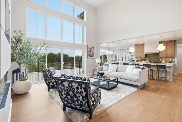 N65W38082 Woodlake DRIVE, Oconomowoc, WI 53066