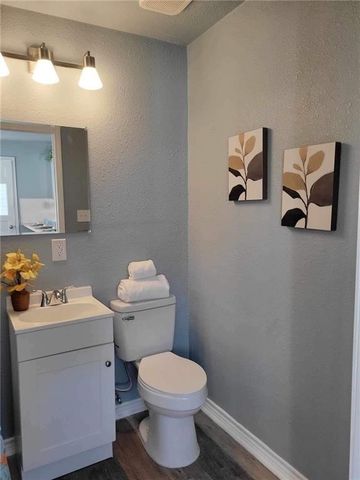 309 E Hoffman Ave, Kingsville, TX 78363