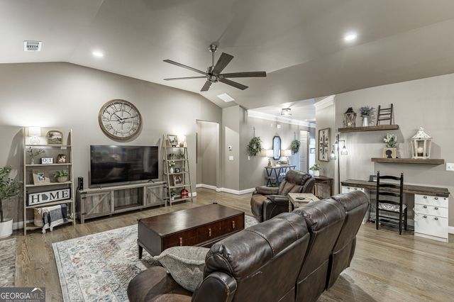 6567 Teal Trail Drive, Flowery Branch, GA 30542