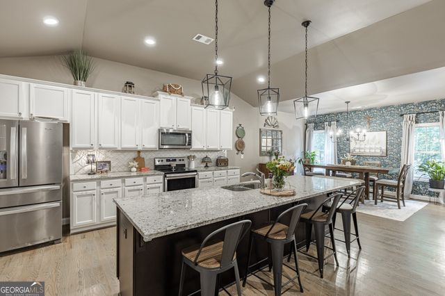 6567 Teal Trail Drive, Flowery Branch, GA 30542