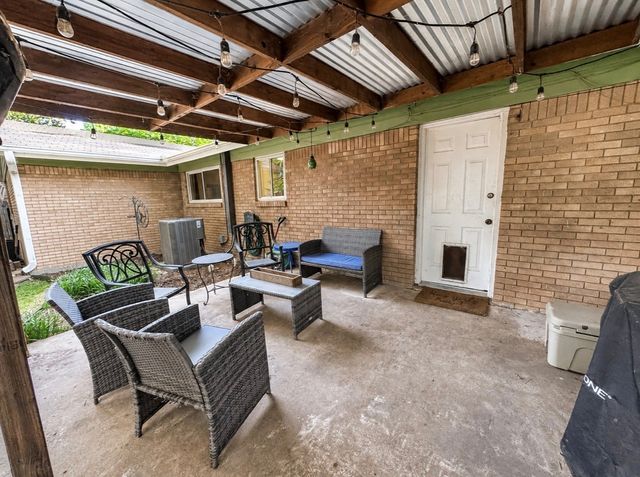 1109 Benbrook Terrace, Benbrook, TX 76126