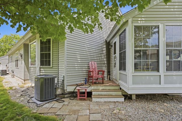 33 Centerview Road, Atkinson, NH 03811