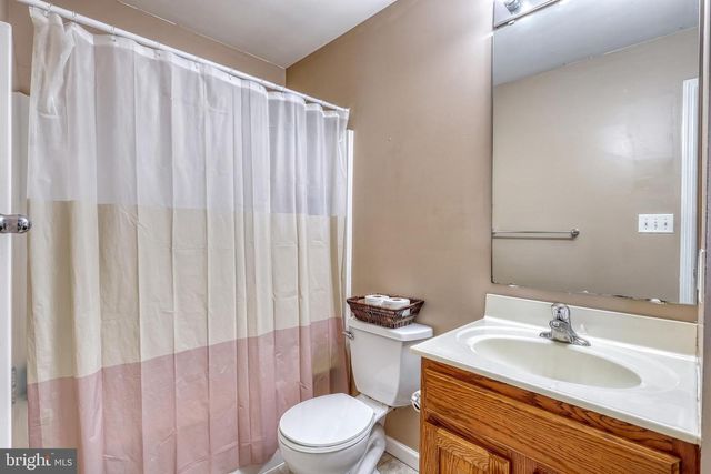 3926 SHEPPARD DR, Dover, PA 17315