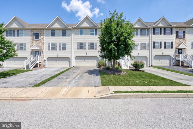 3926 SHEPPARD DR, Dover, PA 17315
