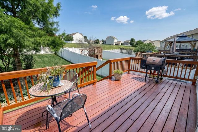 3926 SHEPPARD DR, Dover, PA 17315