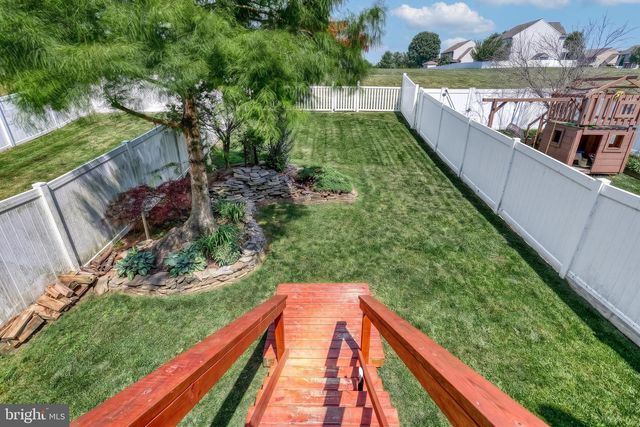 3926 SHEPPARD DR, Dover, PA 17315
