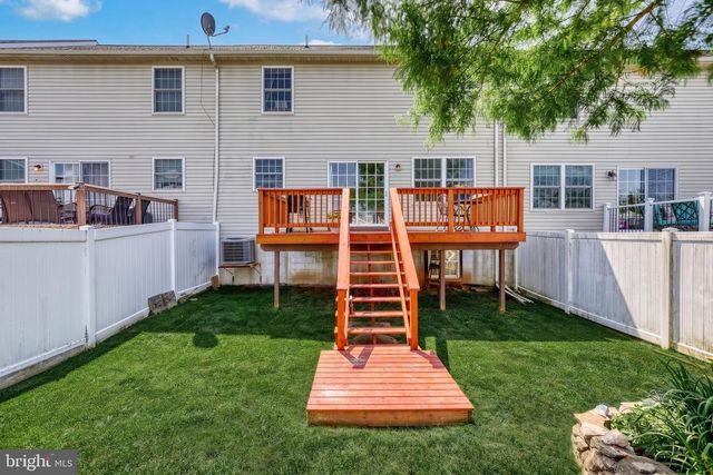 3926 SHEPPARD DR, Dover, PA 17315