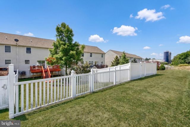 3926 SHEPPARD DR, Dover, PA 17315
