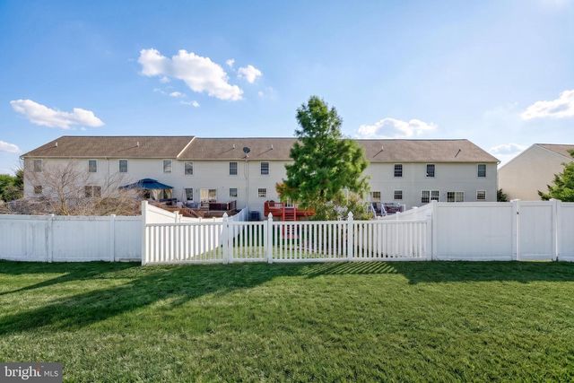 3926 SHEPPARD DR, Dover, PA 17315