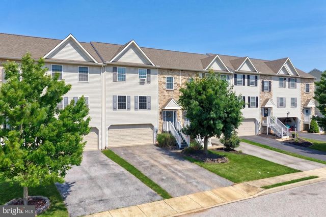 3926 SHEPPARD DR, Dover, PA 17315