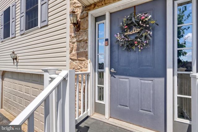 3926 SHEPPARD DR, Dover, PA 17315
