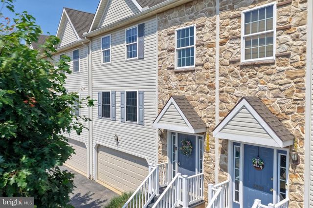 3926 SHEPPARD DR, Dover, PA 17315
