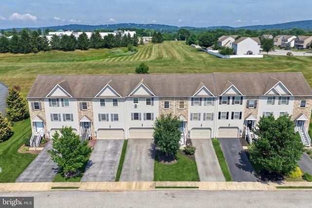 3926 SHEPPARD DR, Dover, PA 17315