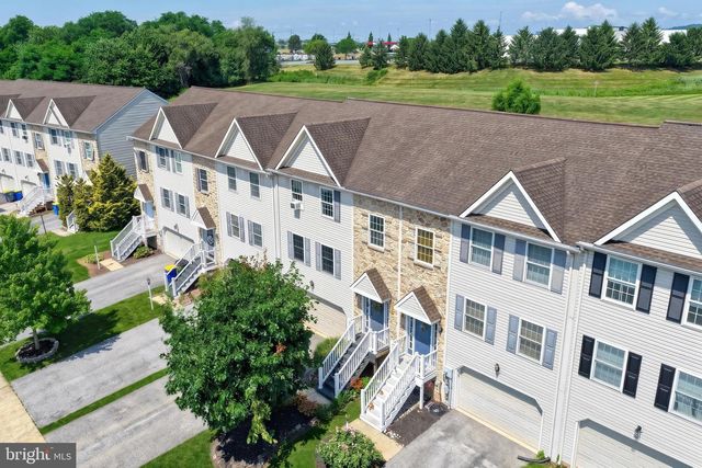 3926 SHEPPARD DR, Dover, PA 17315