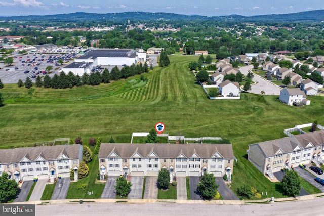 3926 SHEPPARD DR, Dover, PA 17315